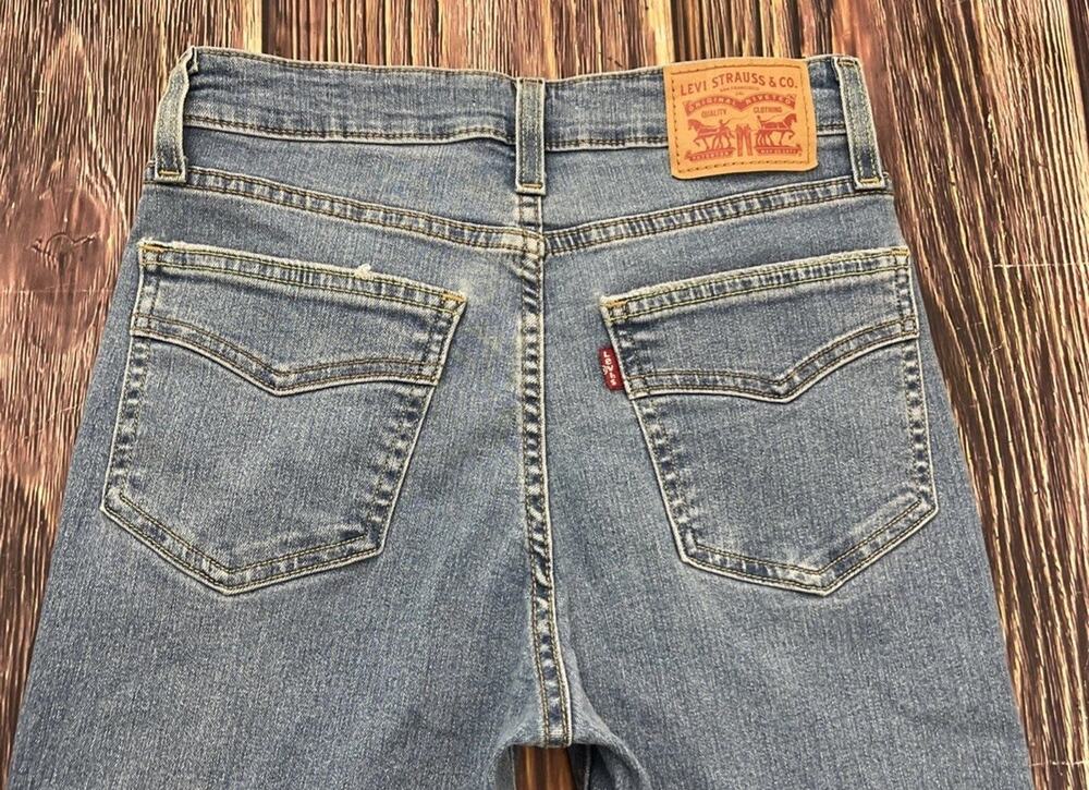 💋 Levis 725 High Rise Bootcut Jeans Womens Size 27 Blue Light Wash Stretch